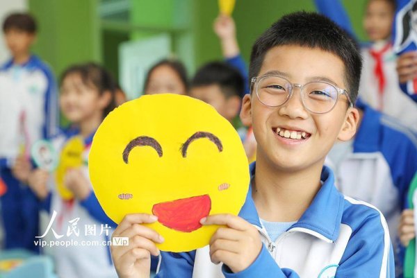 汇盈配资 世界微笑日 共筑温暖世界